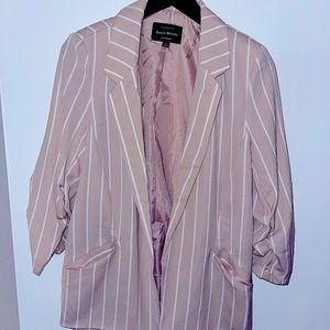 BABY PINK STRIPPED BLAZER
